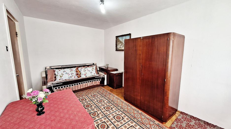 Zona Garii Apartament 3 camere, etaj 3/4, insorit, liber, 119900 euro - Poză 9