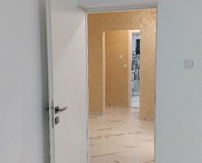 🏡 Apartament 2 camere decomandat, etaj 2, zona Liceu Auto SID V - Poză 6