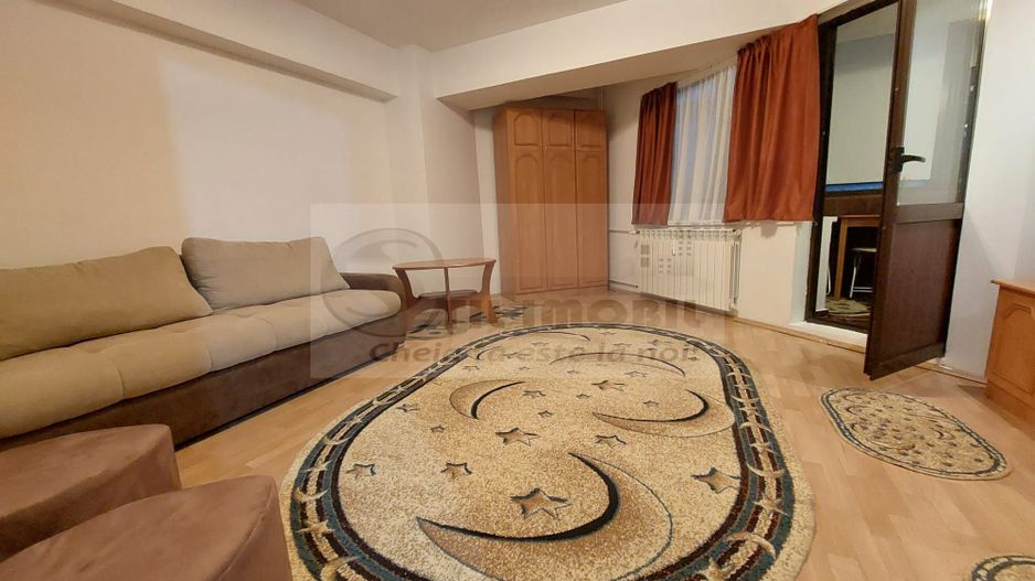 APARTAMENT 2 CAM PACURARI IN SPATE LA PETROM 360 EURO - Poză 1
