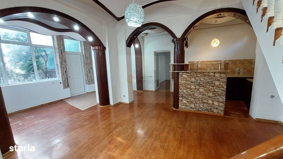 Piata Unirii - Hala Traian I P+M I 4 camere 2 bai I Terasa deschisa - Poză 1