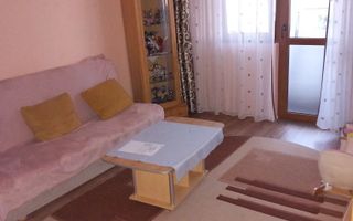 De închiriat apartament 3 camere - Poză 4