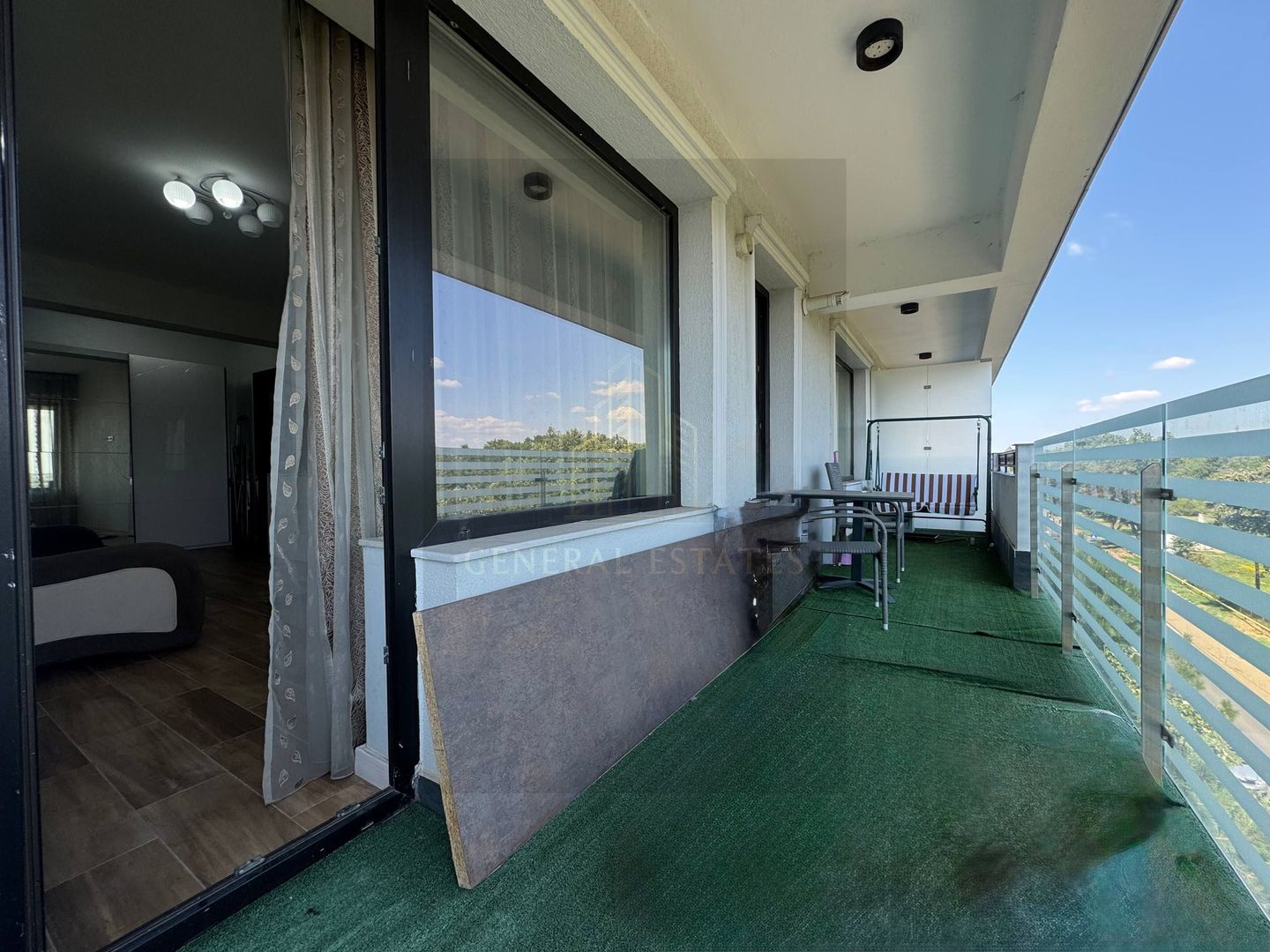 Vânzare apartament cu 2 camere, 67 m.p. - Complexul Royal Town. - Poză 16