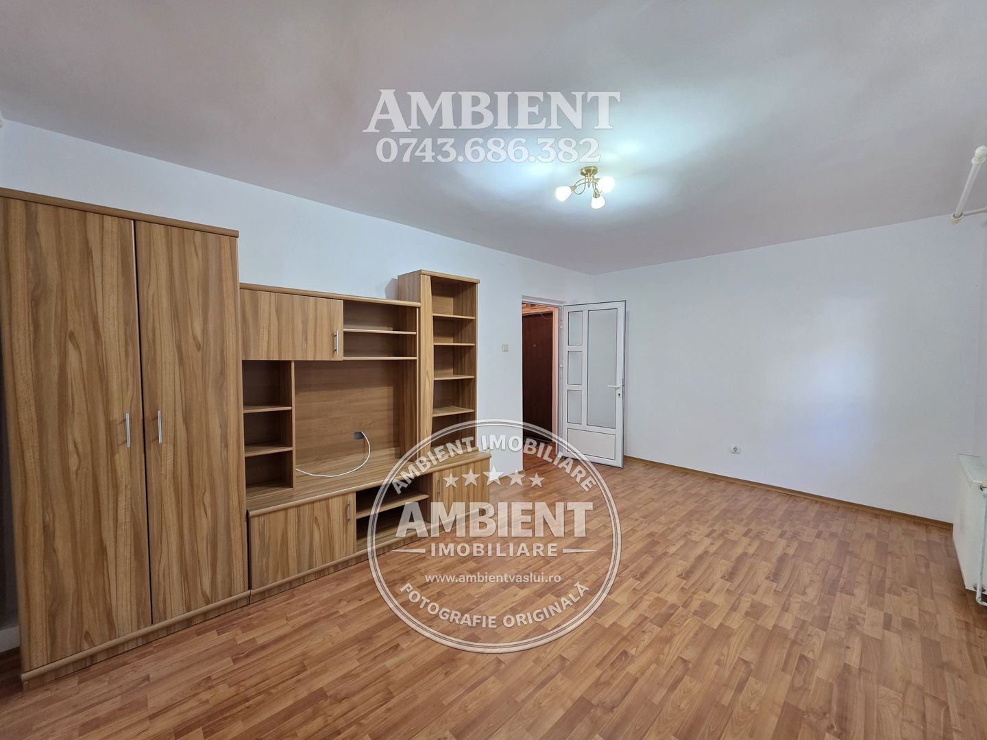 Apartament cu 2 camere, ETAJ 1, mobilat și utilat, VASLUI - zona RACOVIȚĂ; - Poză 3