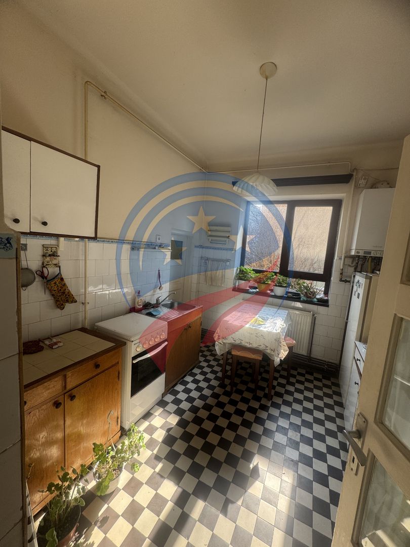 Casa zona Liceul Brancusi - Poză 18