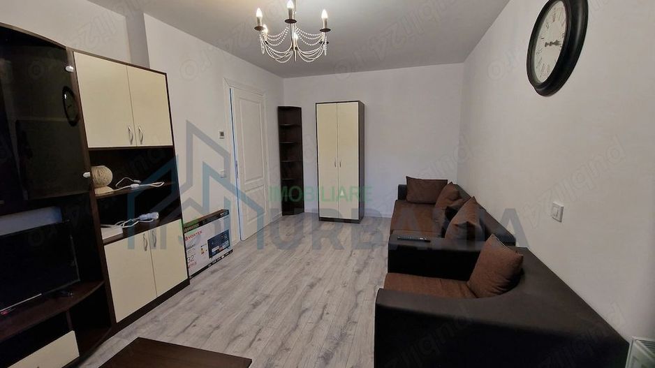 Apartament cu o cameră, 40 mp, de închiriat în complexul Poitiers Tower, Iași - Poză 3