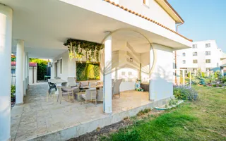 Palazu Mare/Elvila - Vila cocheta  P+1E+M cu teren 970 mp,mobilata si utilata - Poză 46