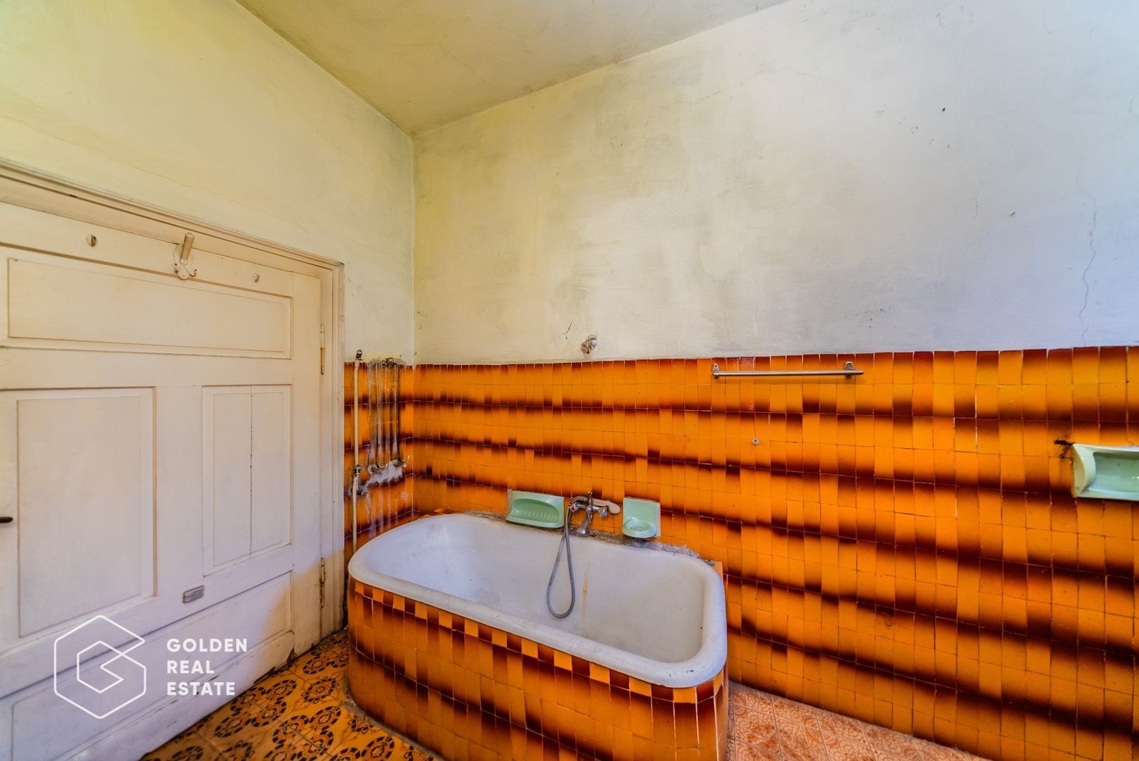 Casa individula cu 5 camere, zona central - Poză 12