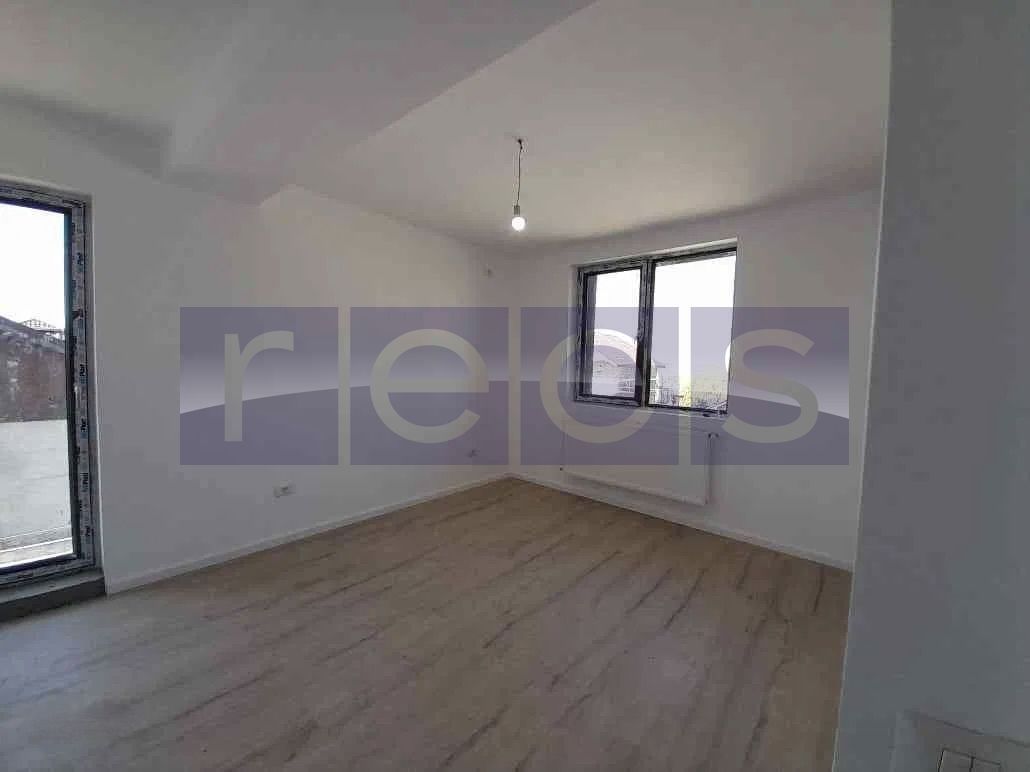 VANZARE VILA P+1+M | 170 MP UTILI | 6 CAMERE | BALOTESTI | - Poză 8