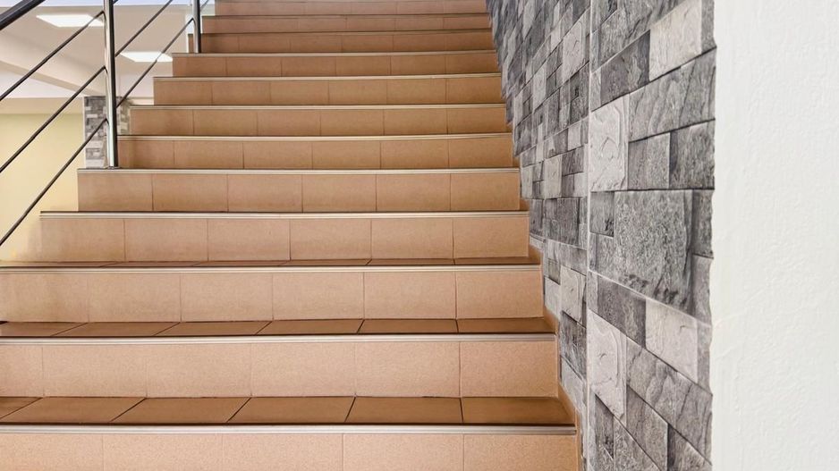 Trafic Micalaca de închiriat spațiu comercial P+E cu Depos. + Parcare - Poză 6