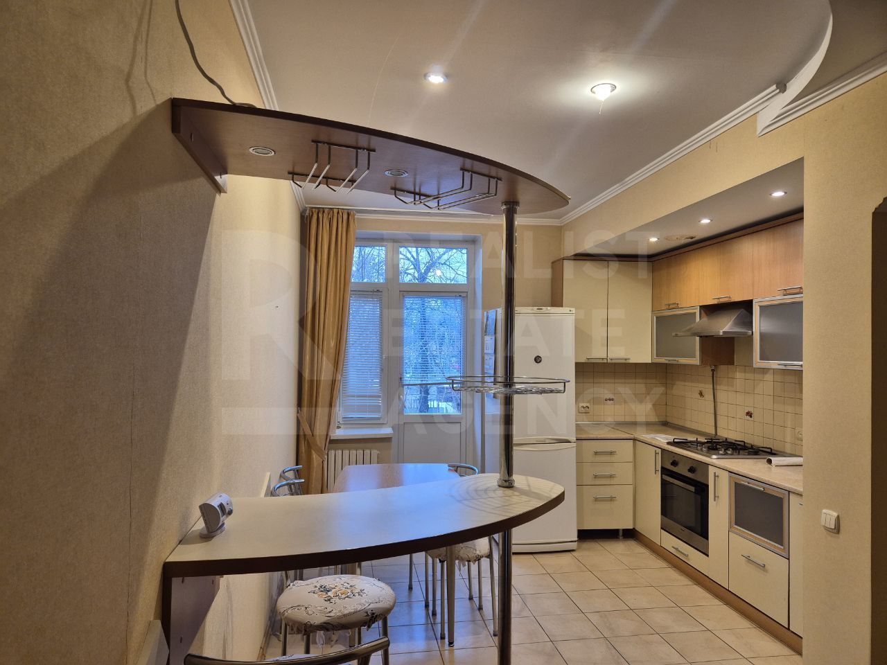 Vânzare, apartament, 3 camere, strada Independenței, Bălți - Poză 1