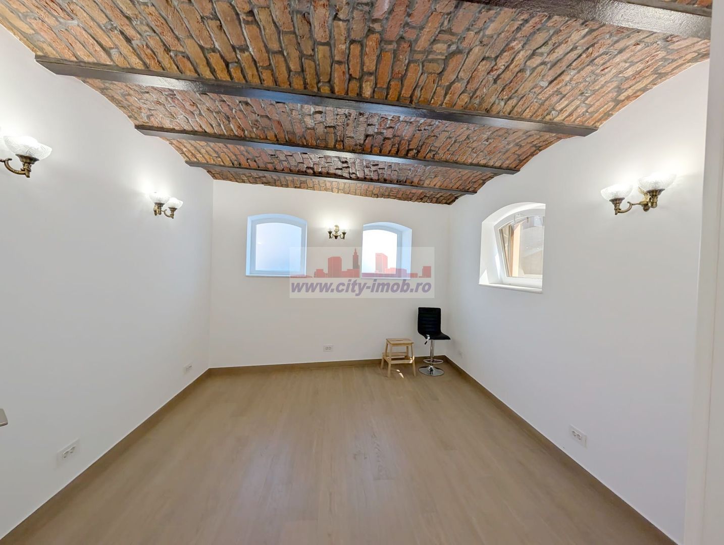 Inchiriere casa 5 camere,  Piața Victoriei,  Renovata 2025 - Poză 21