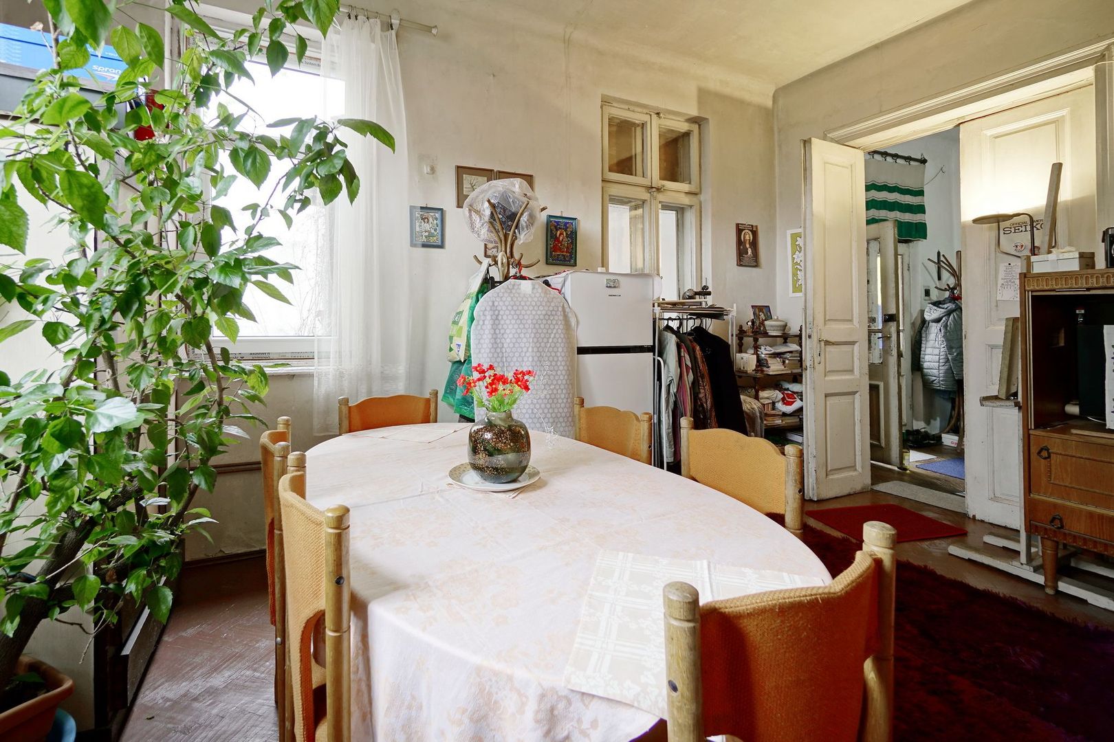 apartament in vila pe Str.Tunari, curte proprie de 115 mp,la245000 Eur - Poză 2