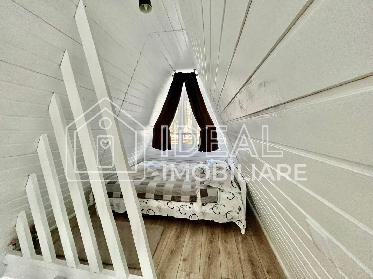 Pensiune de vânzare în Cârțișoara – investiție turistică la poalele munților - Poză 22