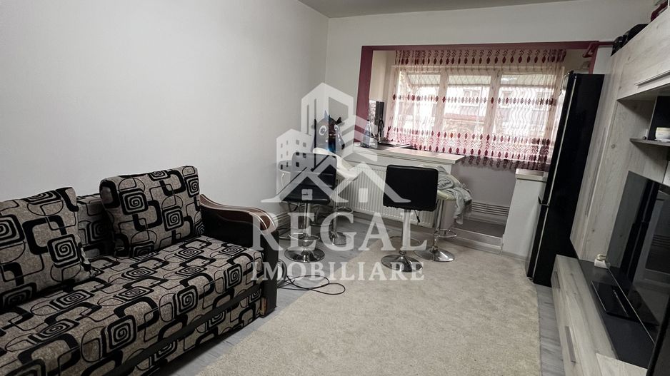 Garsonieră de vânzare – zona Micro 7, demisol - Poză 1