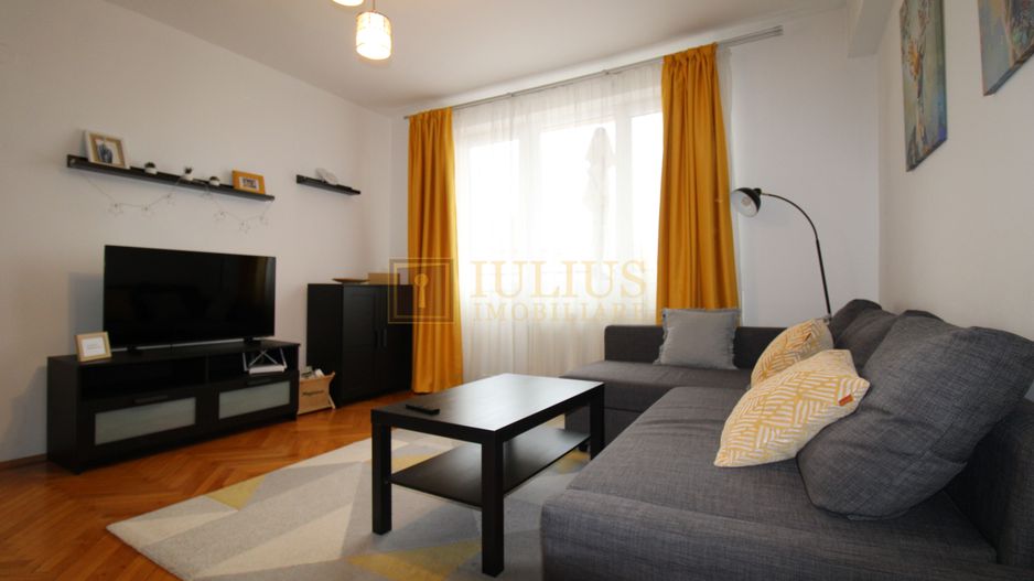 Piata Vicotoriei, 3 camere, centrala proprie - Poză 1