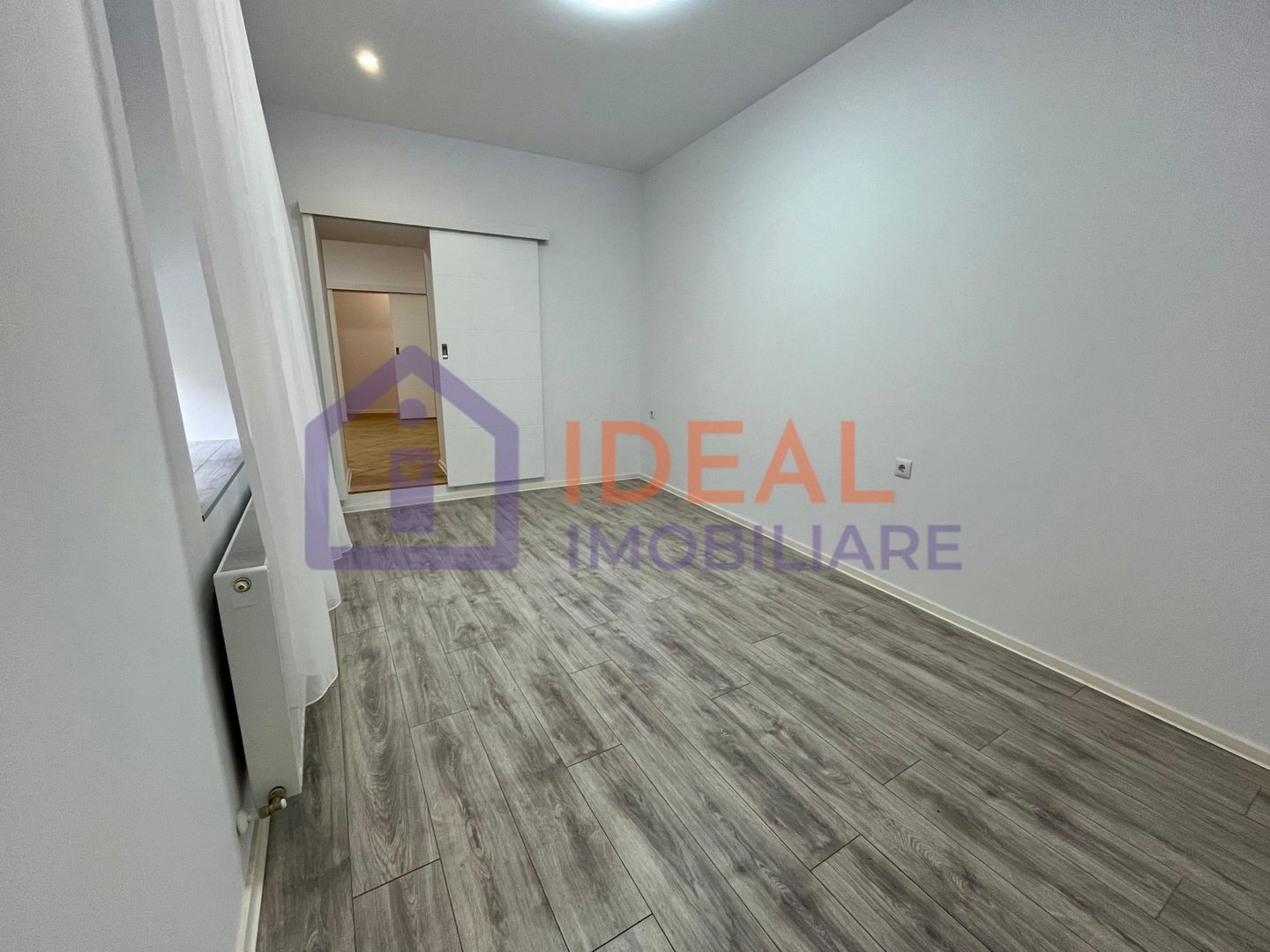 Apartament Ultracentral cu 2 camere complet renovat - de vânzare - Poză 6