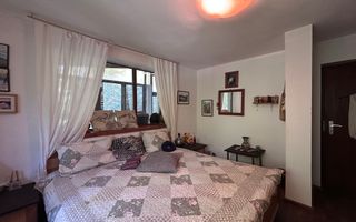 Vanzare casa in Pucioasa, Dâmbovița - 4 camere - teren 5.808 mp - Poză 2