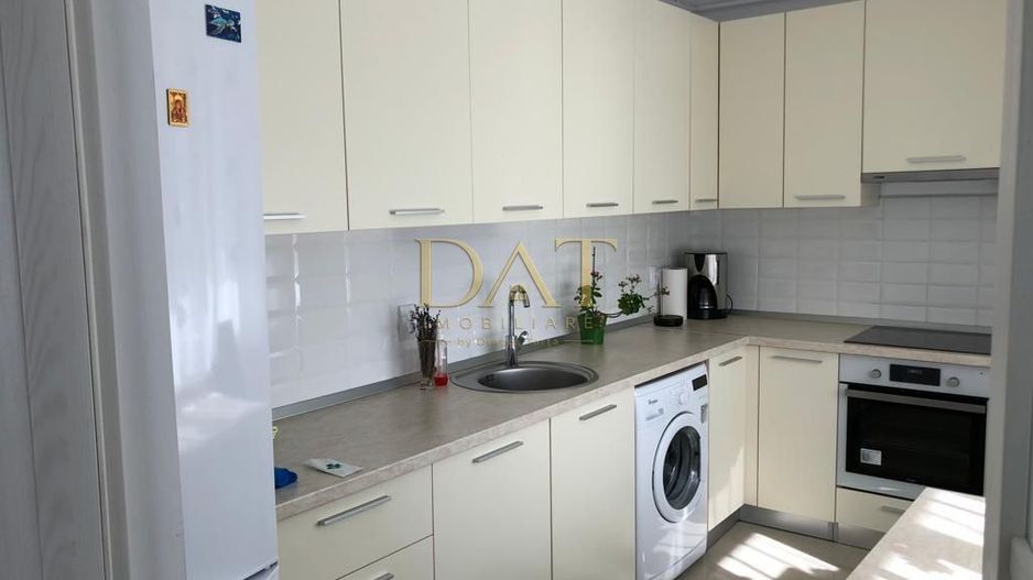 Vind apartament 3 camere zona Vivo - Poză 5