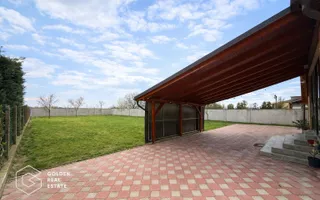 Vila la cheie, 3 camere Mandruloc, 1055mp teren, garaj, la 13 km de Arad - Poză 14