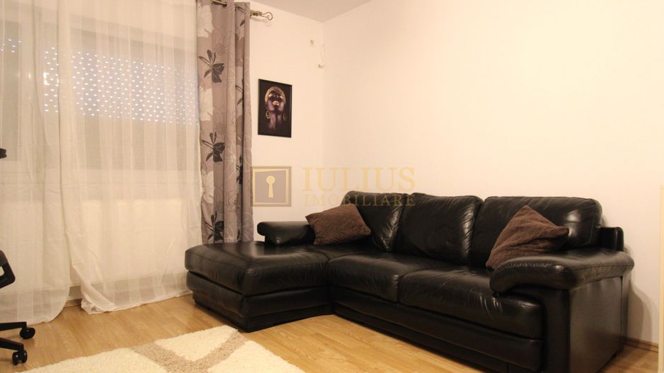 Aradului -2 camere, centrala proprie, loc de parcare - Poză 1