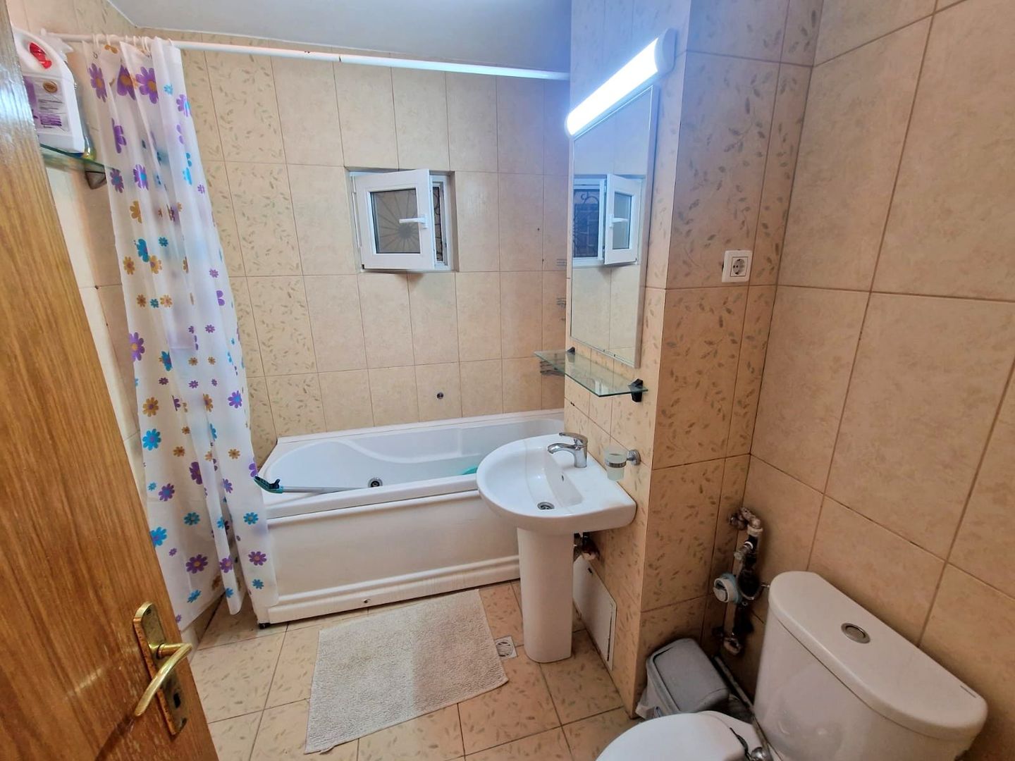 Apartament de inchiriat pe Faleza Dunarii - 3 camere, 105 mp, parter - Poză 7