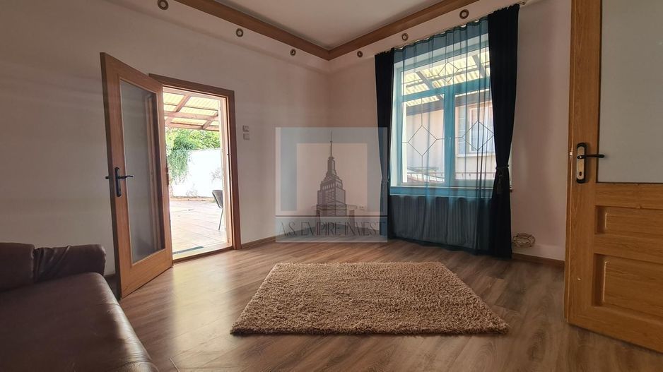 Casa, 4 camere, singur in curte - zona Schei - Poză 10