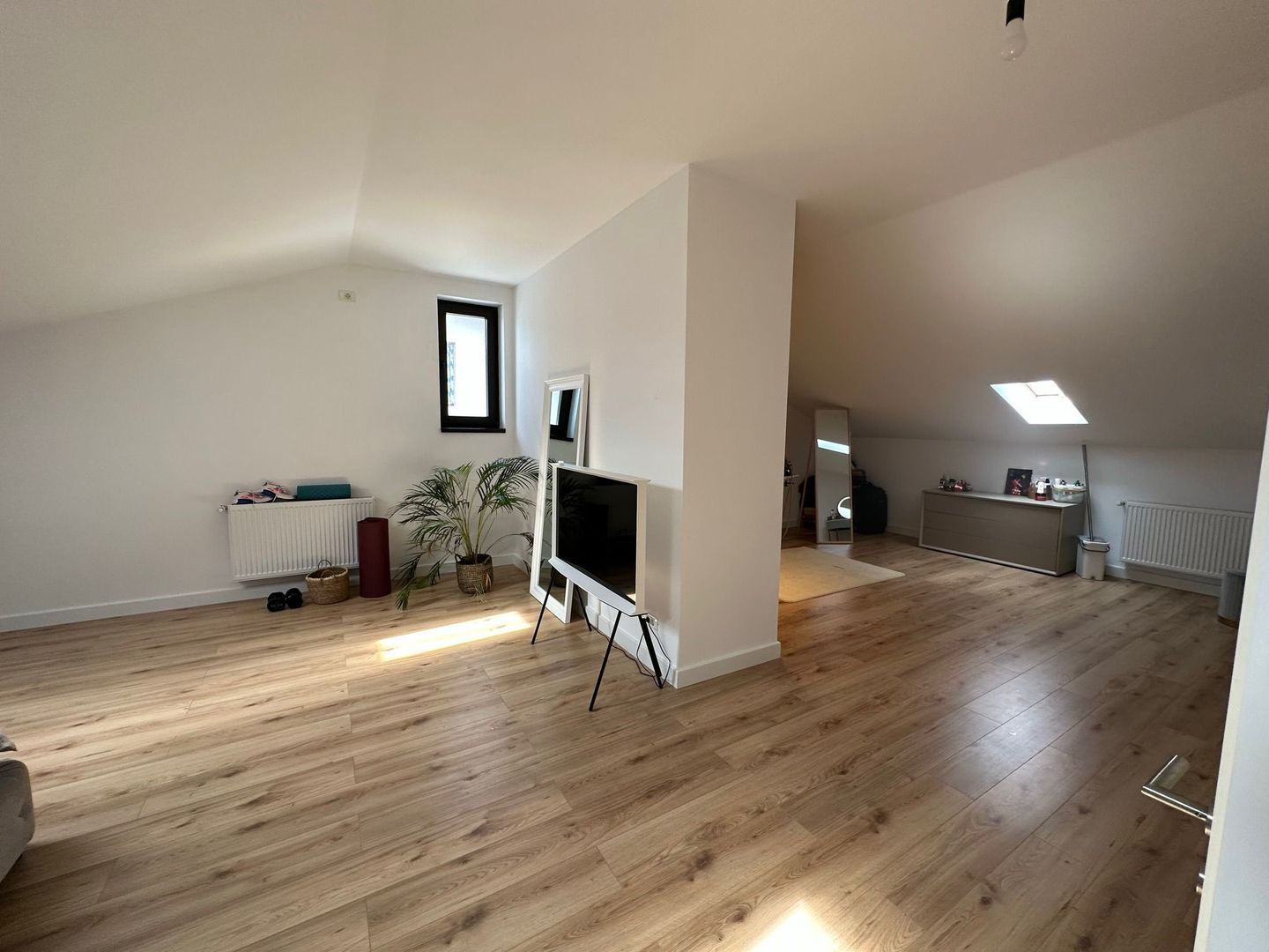 VILA 5 CAMERE | CORBEANCA | LANGA PADURE - Poză 10