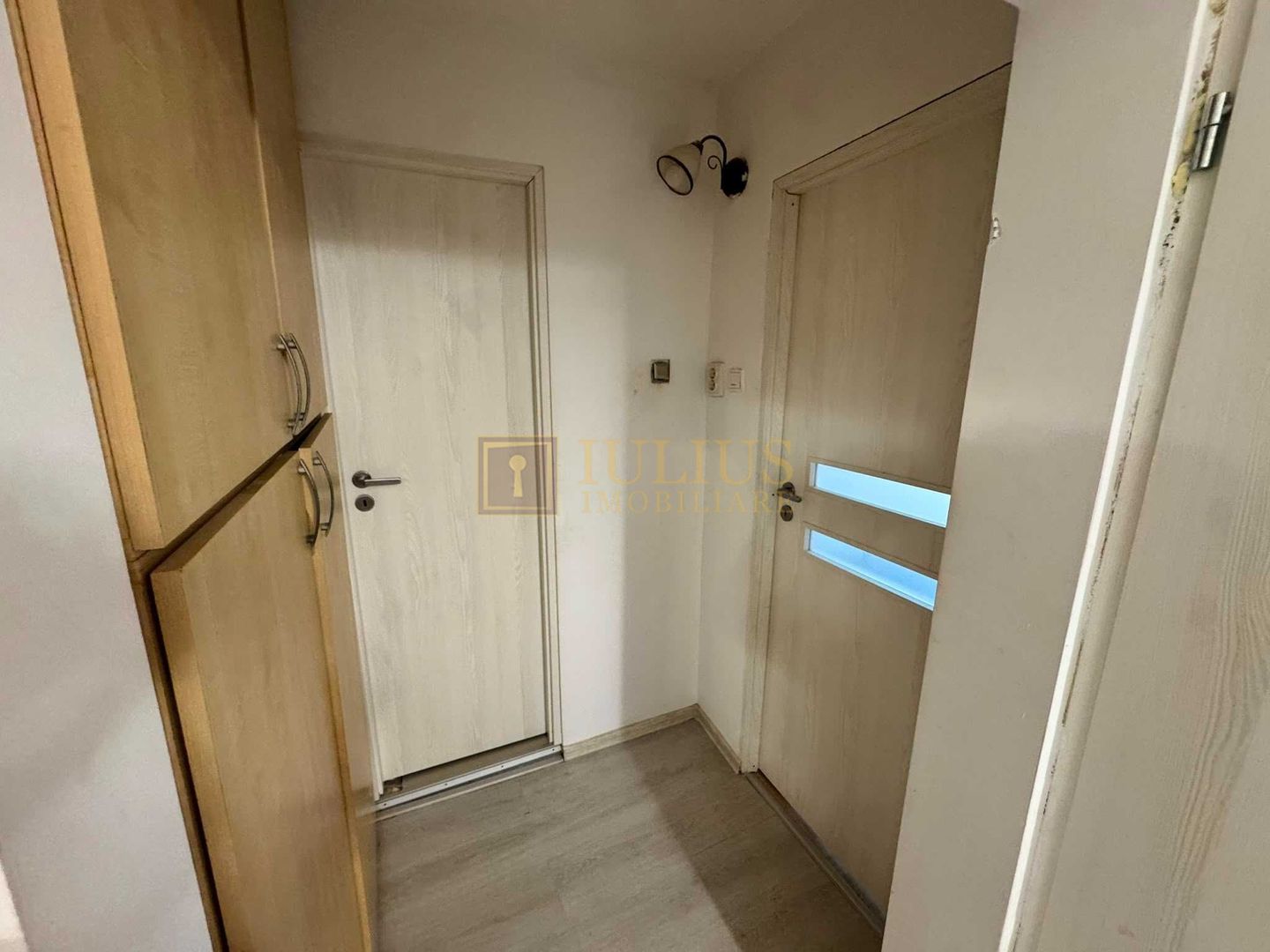 2 camere| aproape de FEEA- zona Lunei| Complexul Studențesc| CENTRALA PROPRIE - Poză 7