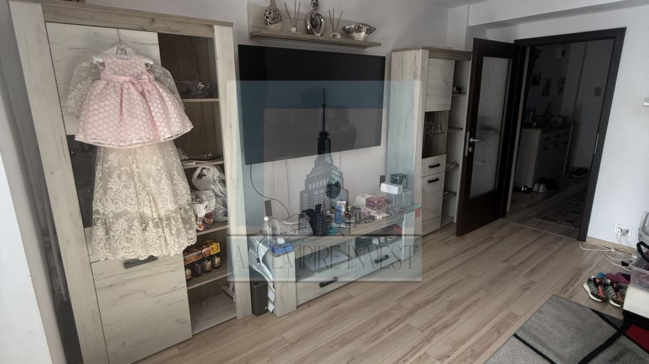 Apartament 3 camere , 84 mp utili,2 bai,2 balcoane-zona Astra - Poză 1