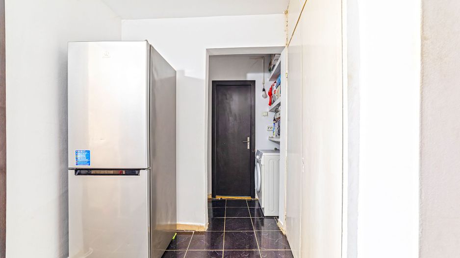 Apartament decomandat cu 2 camere Micalaca - Poză 7