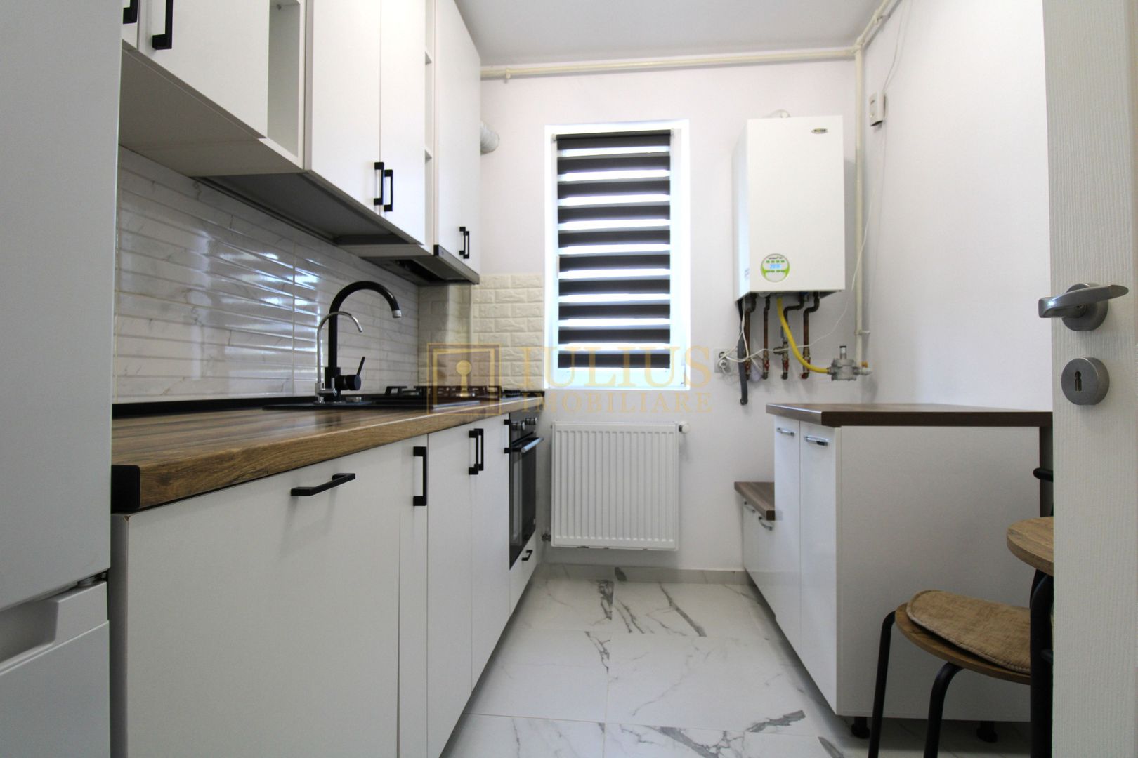 Bloc nou, 2 camere, loc de parcare in zona Zone Cafe 2. - Poză 8