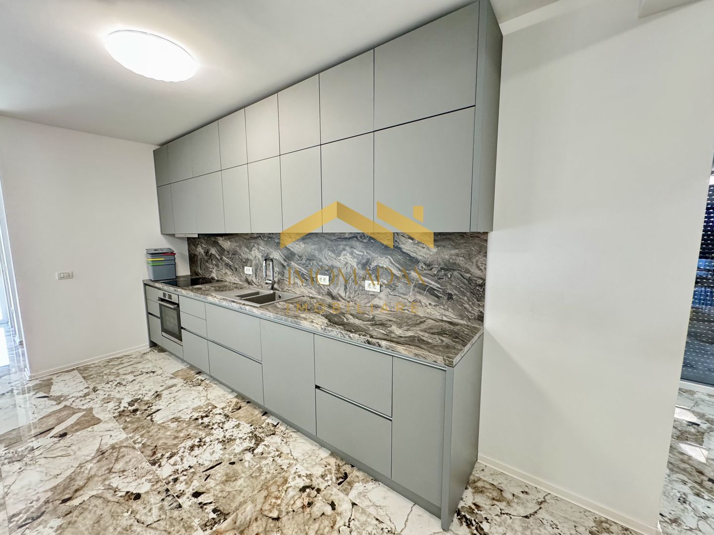 Ghiroda-Penthouse-Mobilat Complet - Poză 13