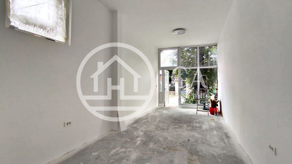 Spațiu comercial de vânzare in zona Rogerius, Oradea - Poză 1