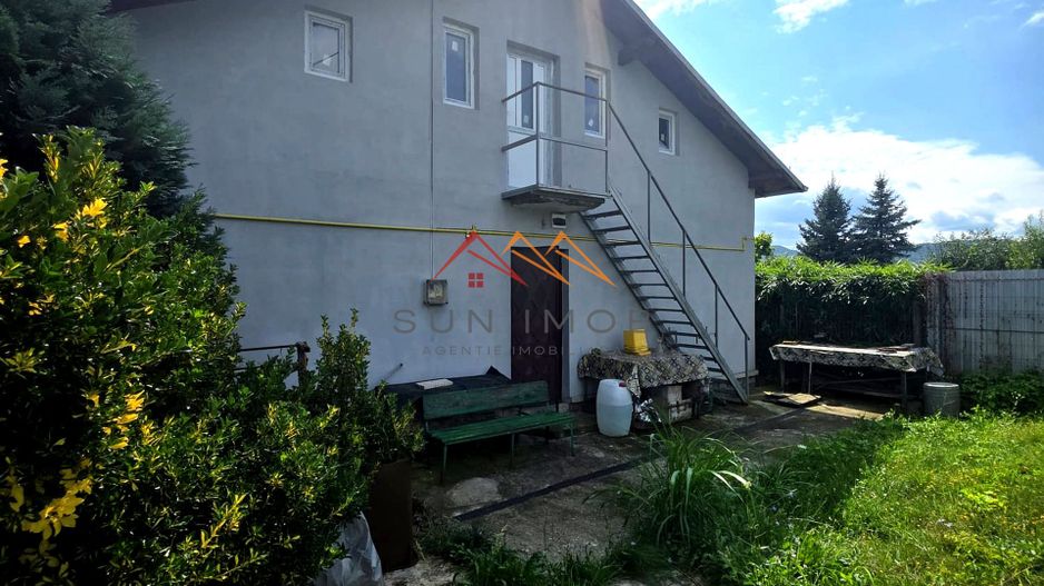 CASA TIP DUPLEX/ SPATE, P+ POD, 164 MP TEREN / BĂNEȘTI - PRAHOVA - Poză 1