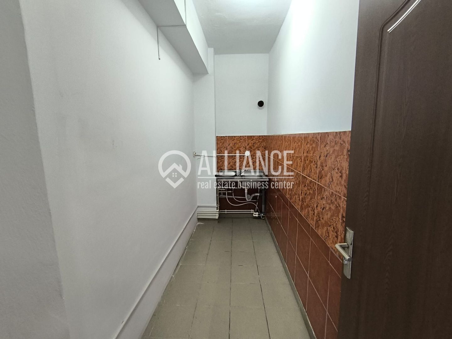 SPITALUL MILITAR (COD03)- Birouri cu suprafata generoasa ! - Poză 12