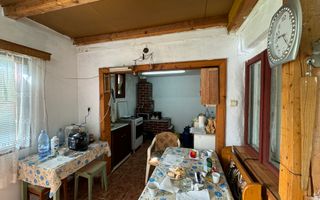 CASA 4 CAMERE, TEREN 604 MP, VOINESTI LERESTI, COMISION 0% - Poză 13