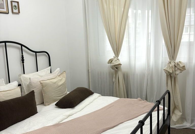 Apartament cu 3 camere, balcoane și lift în Dorobanți - Poză 4