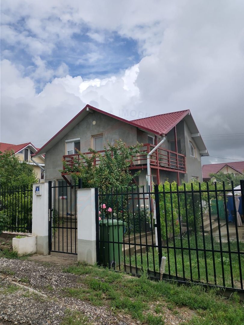 Vanzare casa P+M, Smardan( Galati ), la 2 minute de str.principala - Poză 6