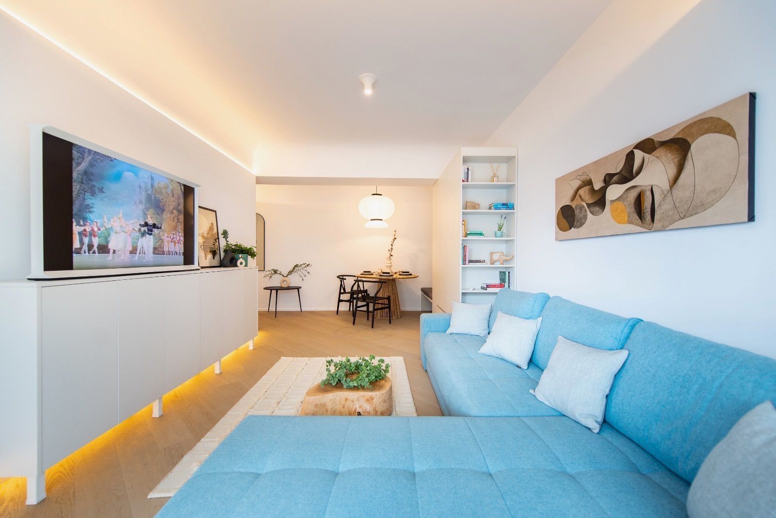 Închiriere apartament 2 camere, 55mp - Poză 1