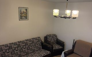 Vanzare Garsonieră renovată, 31 mp, 75 m metrou Favorit, balcon, AC - Poză 1