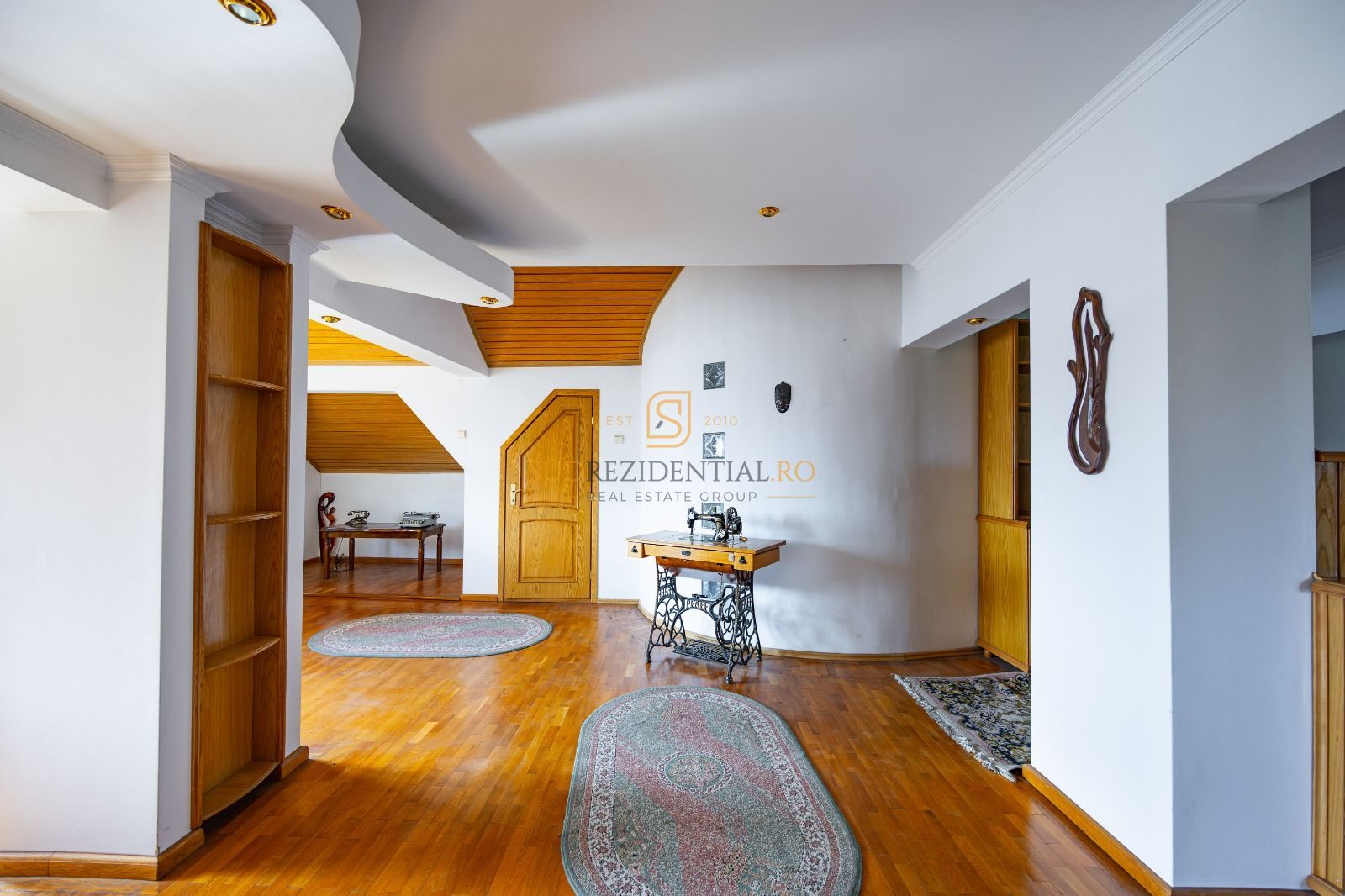 Vila impresionanta D+P+E+M | 500+ mp | teren 2652 mp | piscina - Poză 22