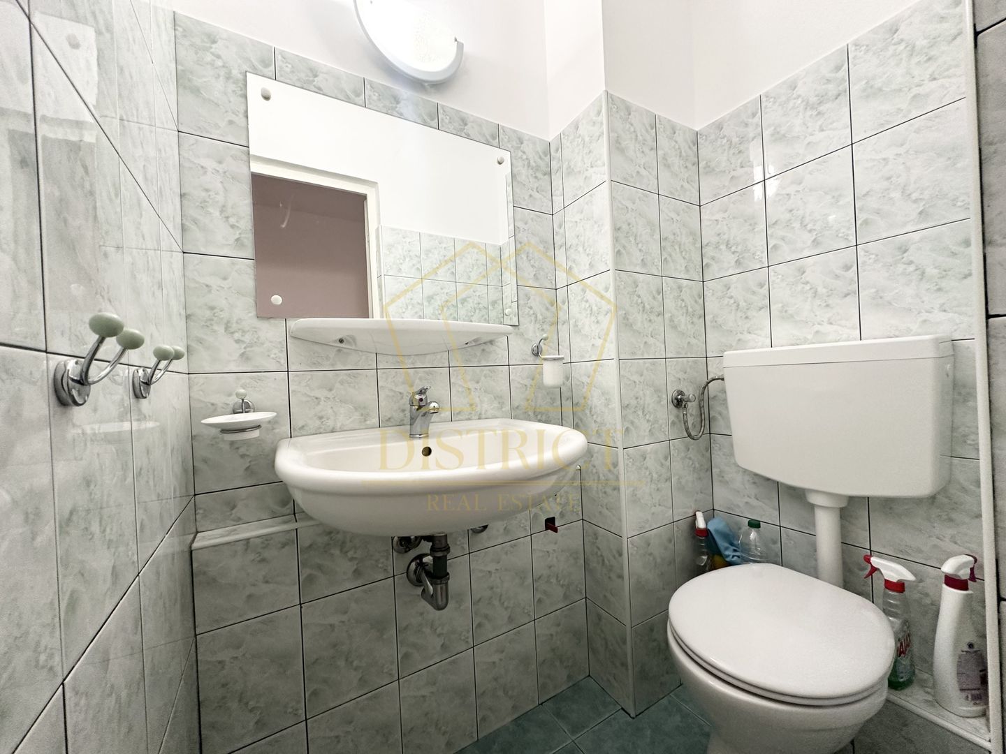 Apartament cu 3 camere, 2 boxe si garaj | Etaj 1 | Zona Fabric - Poză 10