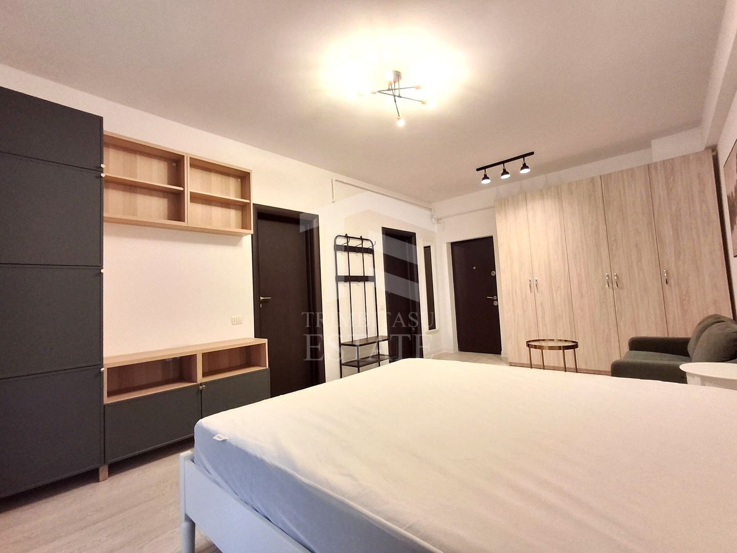 Garsonieră modernă de închiriat – Carol City Parc | Parcul Carol I - Poză 6