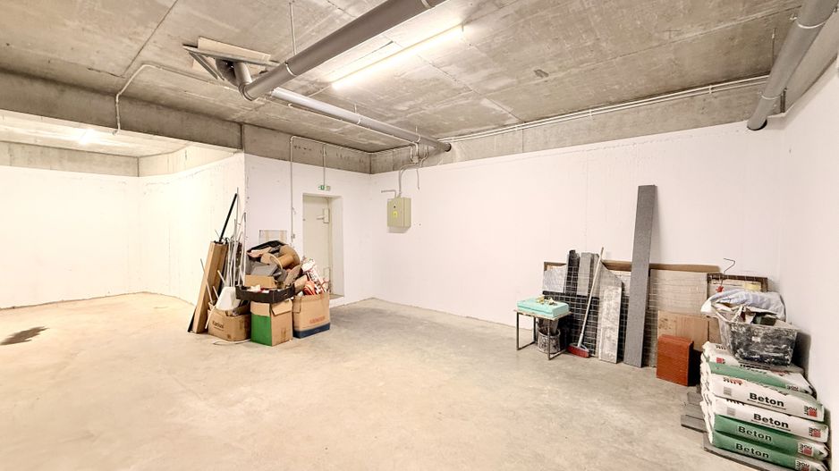 Tribunal Bulevardul Unirii 2 camere 147 mp 60 utili terasa 6 mp curte 81 mp 2025 - Poză 17