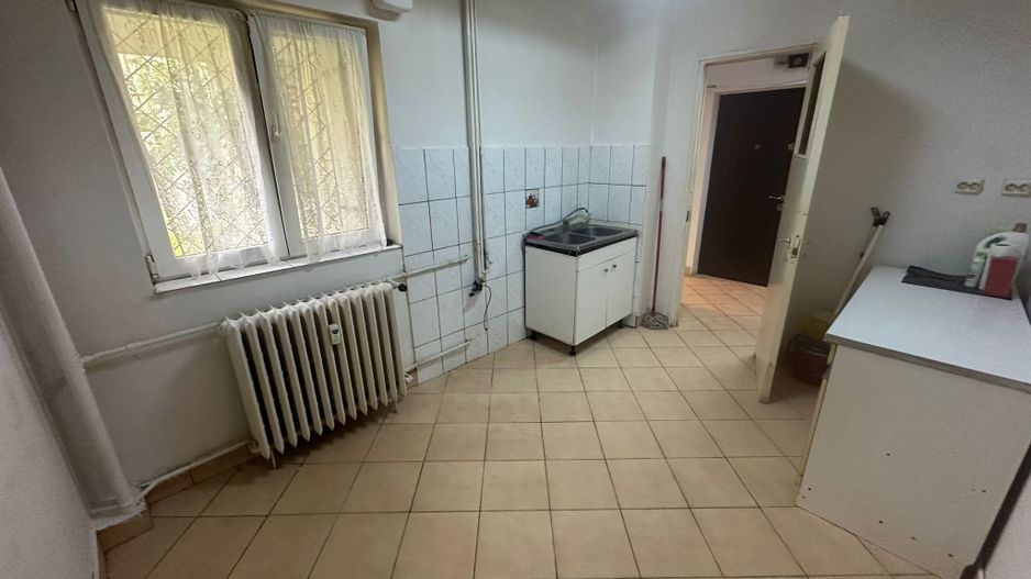 2 Camere Parter din 8 bloc 1982 Ideal Birou Firma Bloc Izolat Eminescu - Poză 6