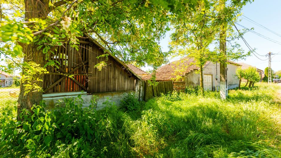 Casă cu potențial în Iratoș - Poză 16