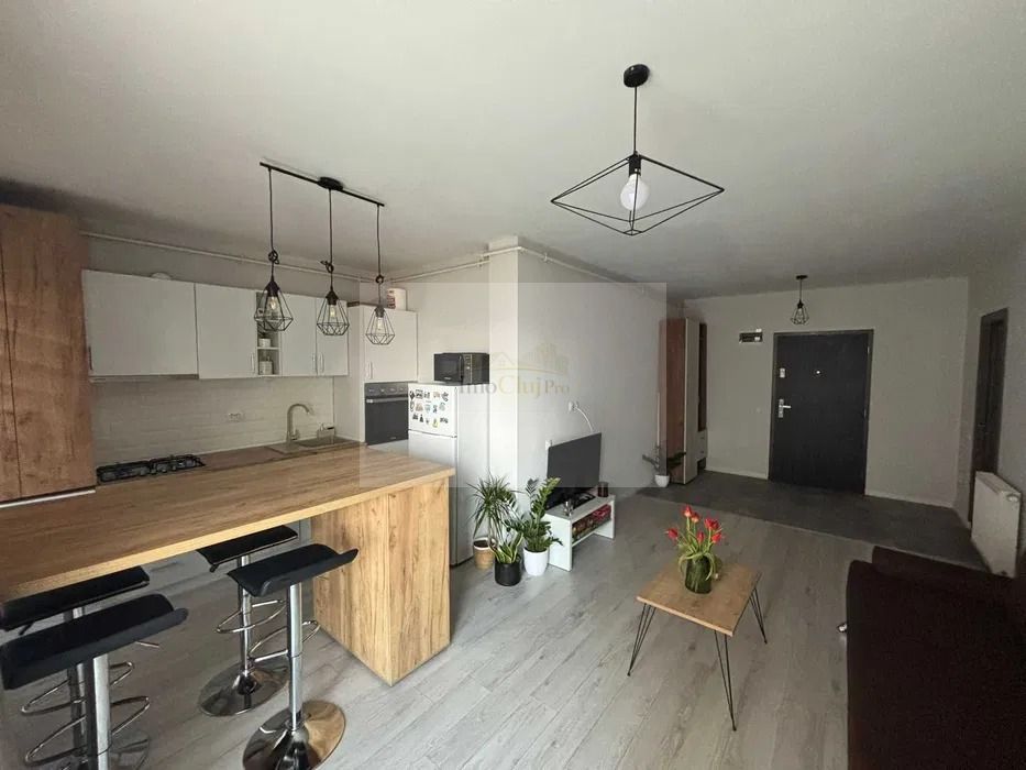 Inchiriere apartament 2 camere, parcare, Junior Residence - Poză 1