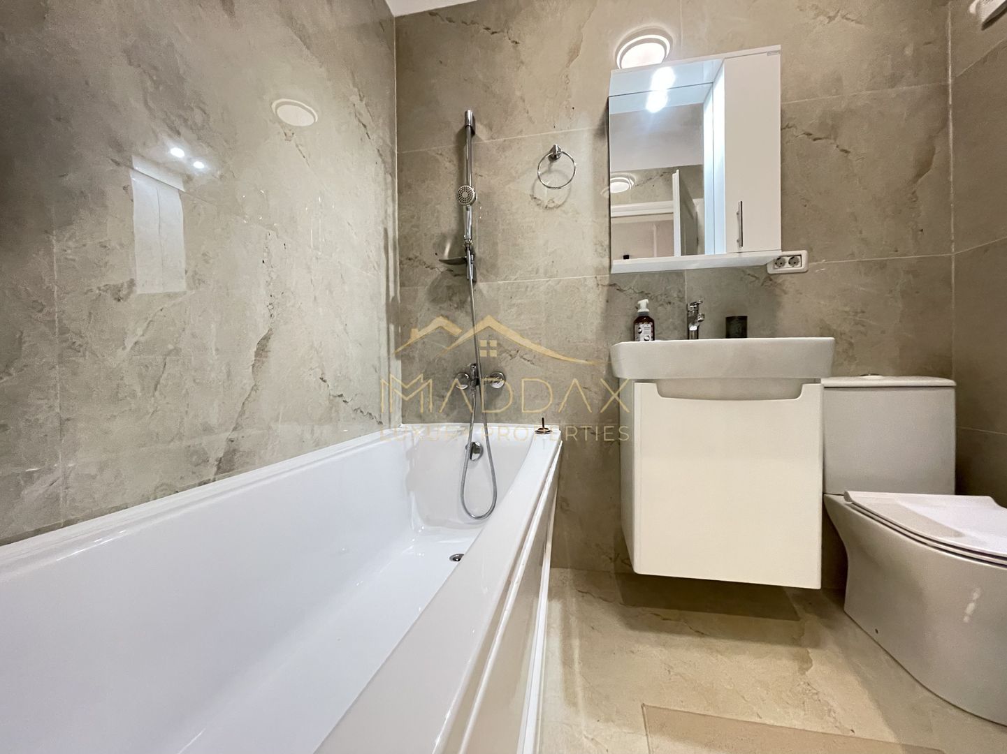 Apartament LUX **2 camere**Parcare inclusa//Hotel Marriott/Unirii - Poză 11