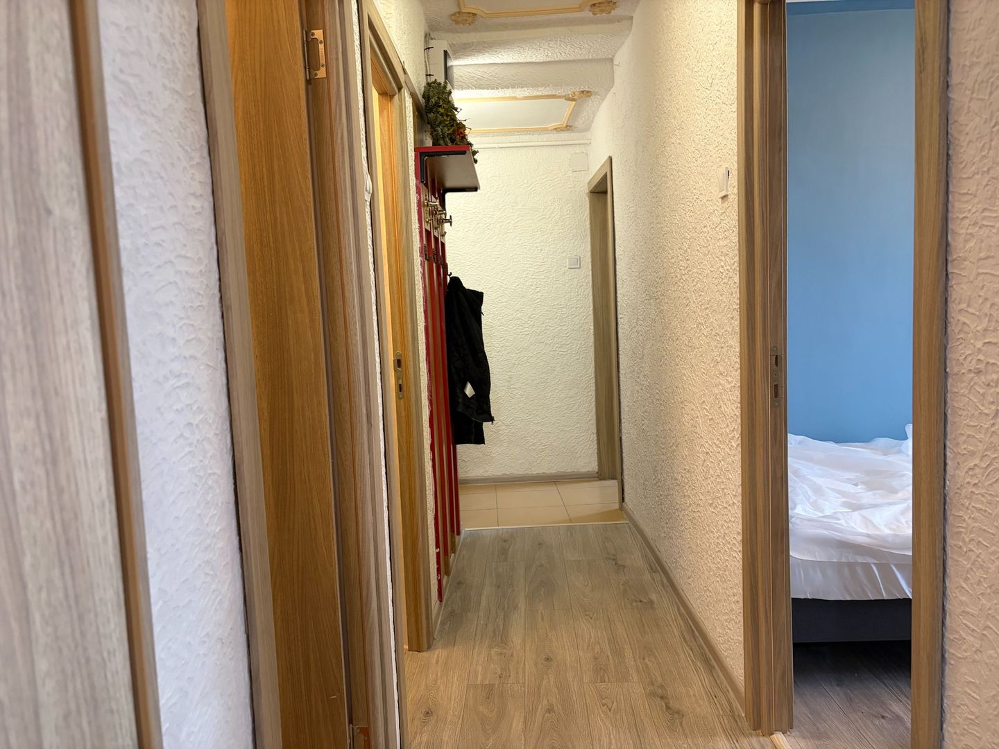 Apartament spatios cu trei camere, Aparatorii Patriei, 124.000€ - Poză 15