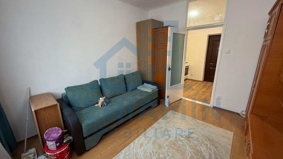 Garsoniera 21mp cartier Tractorul la etajul 2 cu baie si bucatarie - Poză 4